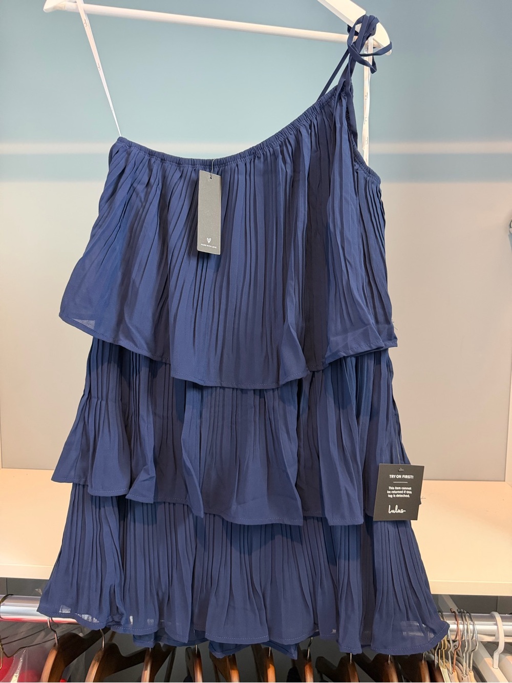 NWT Lulus one shoulder tiered pleated dress. Blue. Sz large. Gorgeous! Brand new